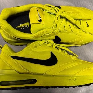 Nike Air Max Dawn Atomic Green - Women’s Size 8